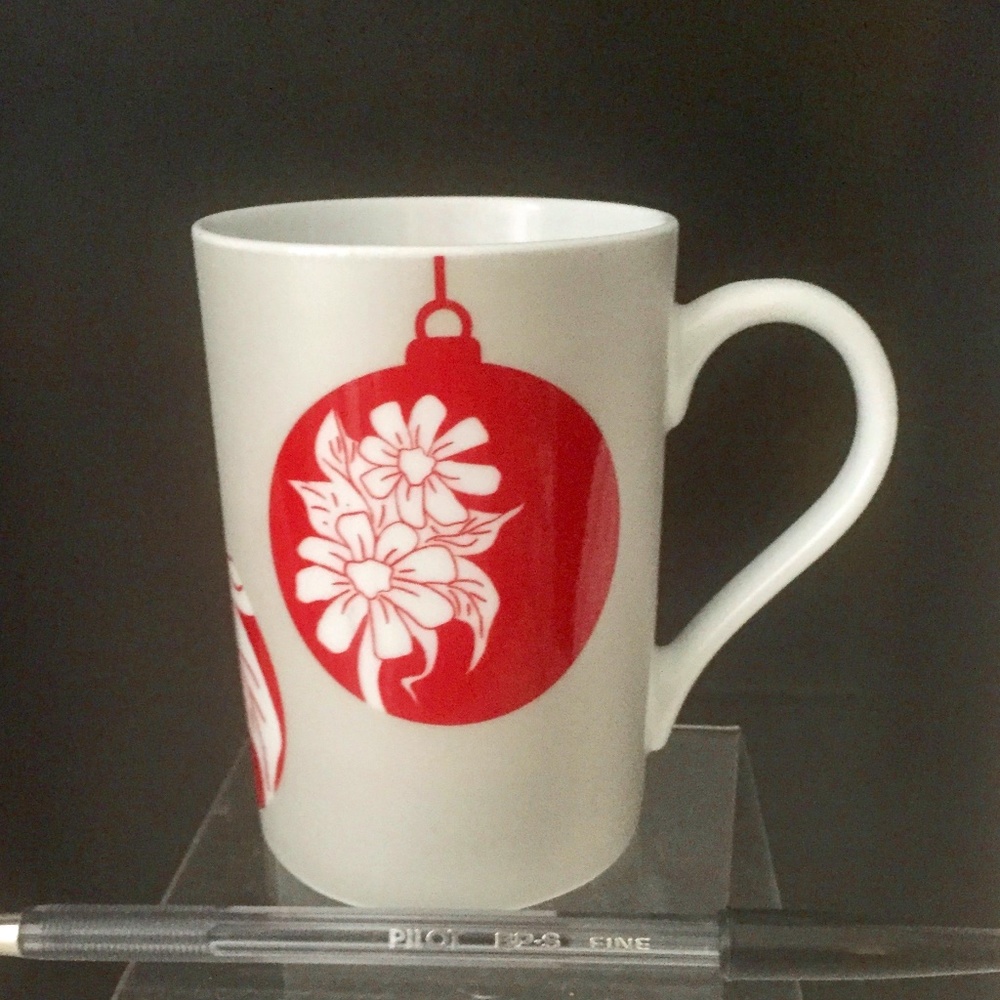 Christmas Mug Cup w Ornament Design Made in Germany